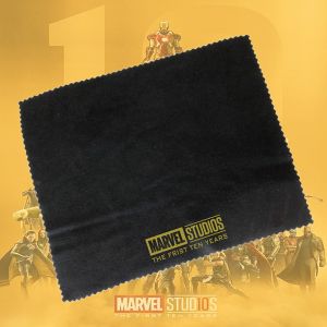 Khăn Nhung Vệ Sinh Nhạc Cụ 17x14cm - Phiên Bản The First Ten Years - Avengers End Game Hot Trend 2019